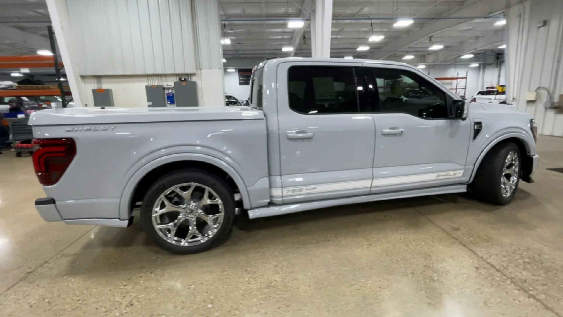 Vehicle Image 9
