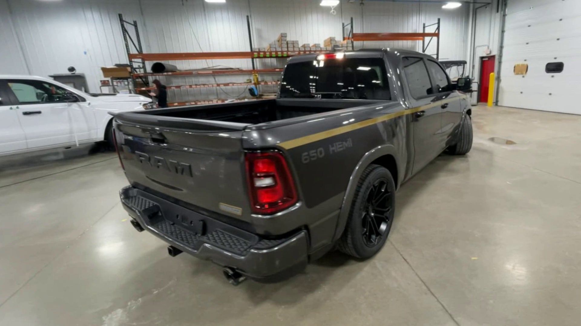 Vehicle Image 9