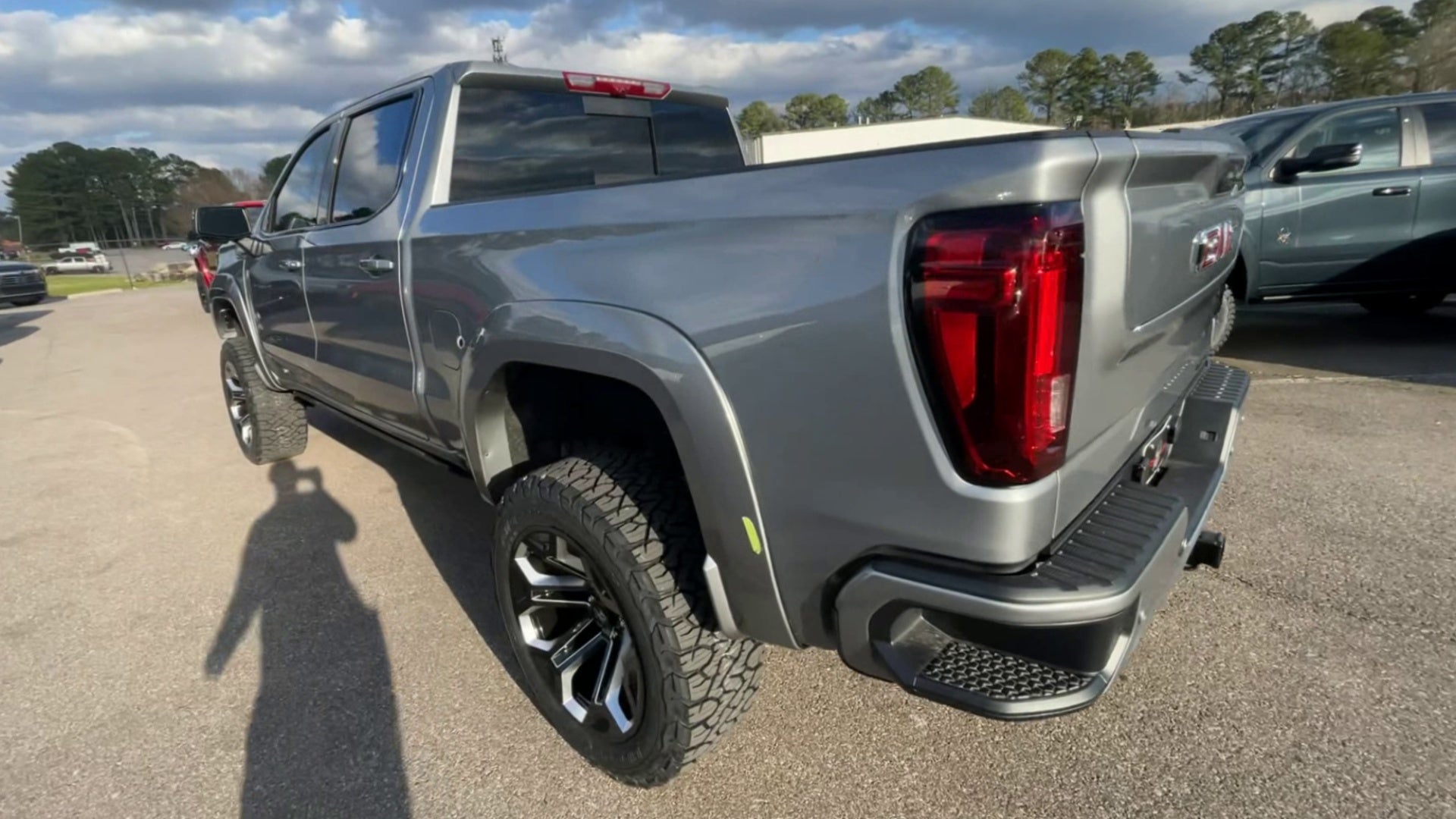 Vehicle Image 9