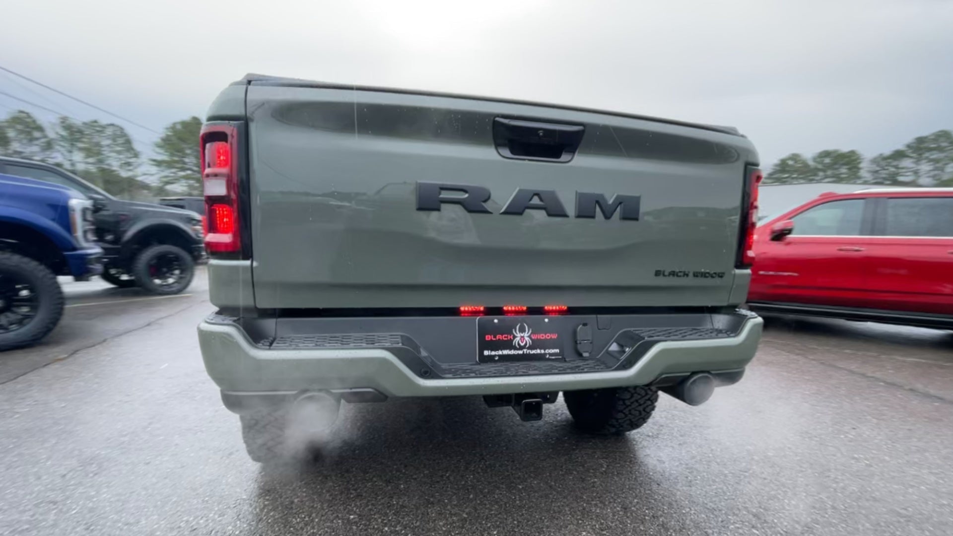 Vehicle Image 9