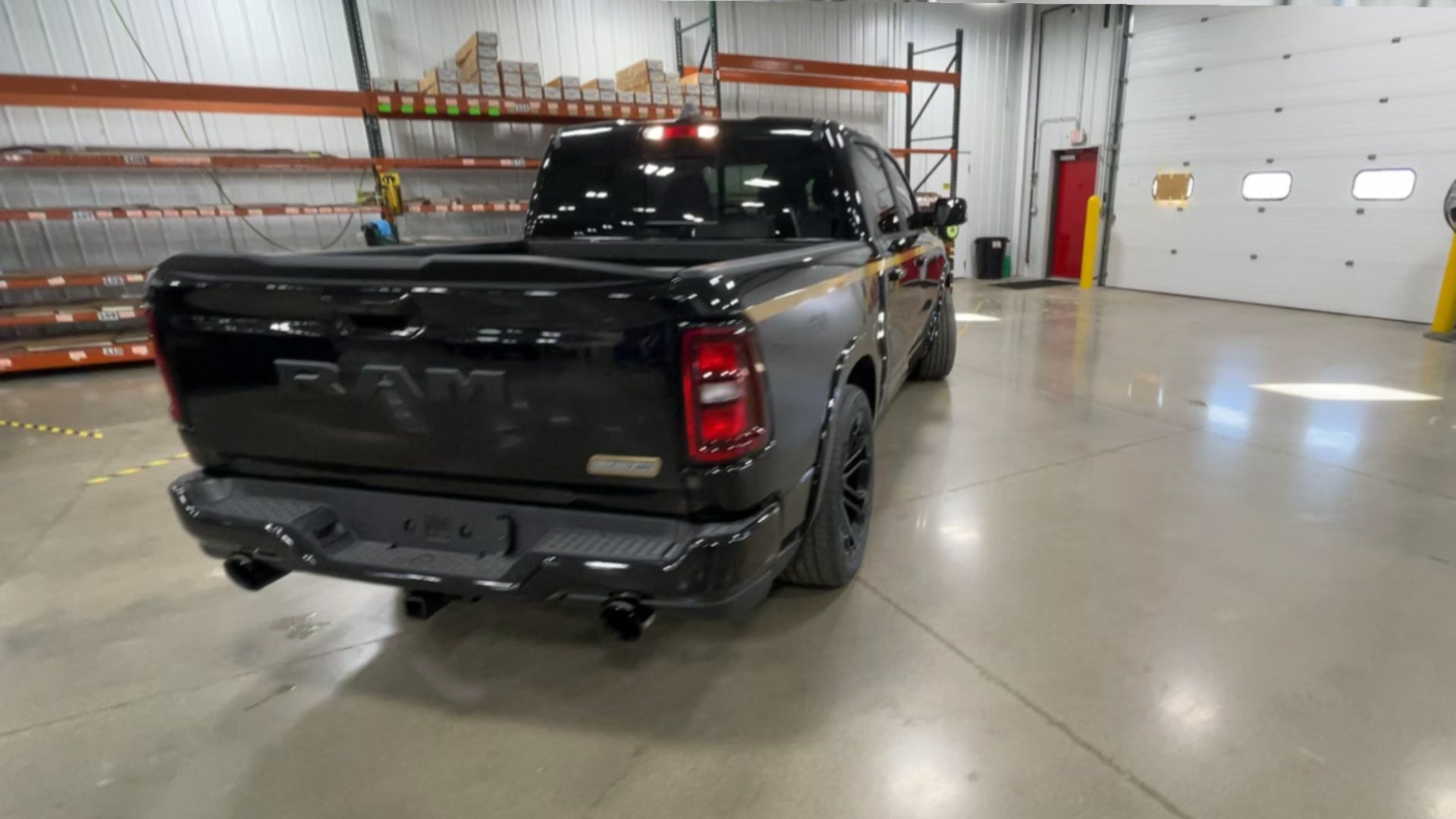 Vehicle Image 9