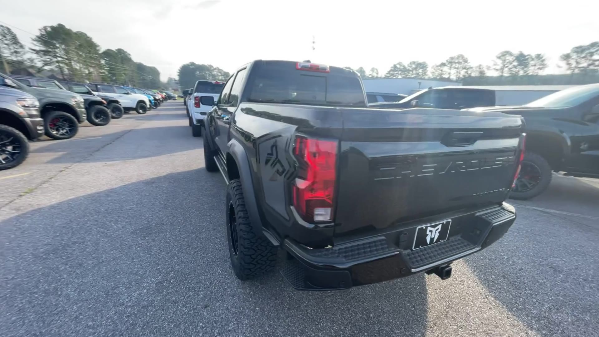 Vehicle Image 9