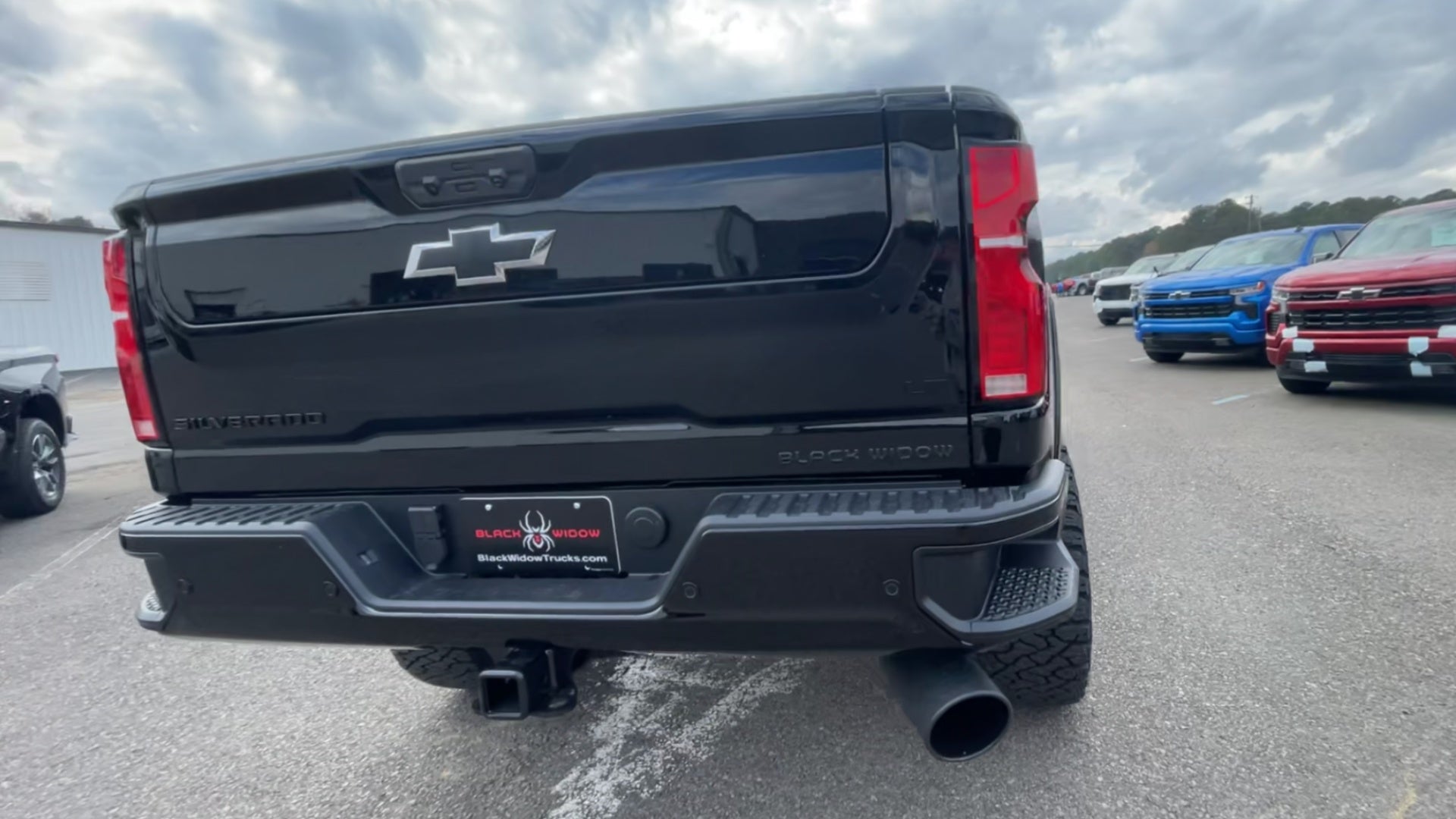 Vehicle Image 9