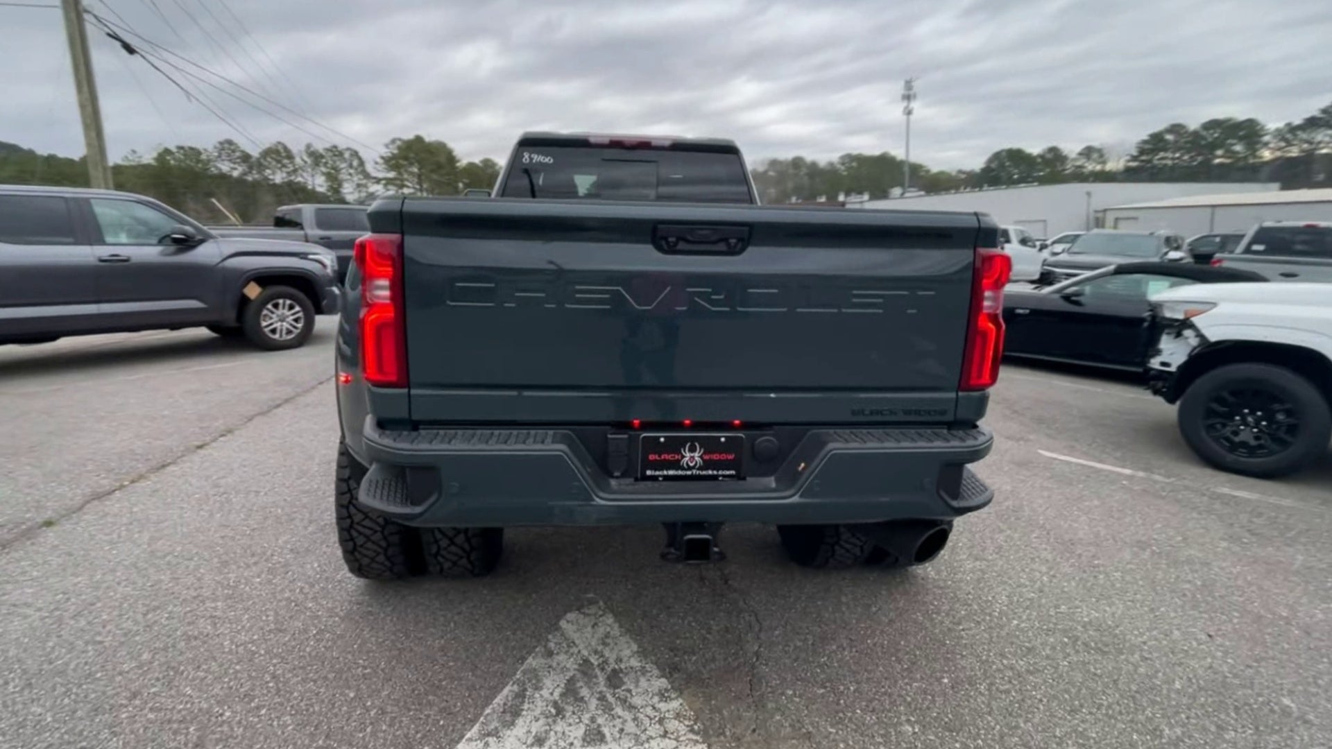Vehicle Image 9