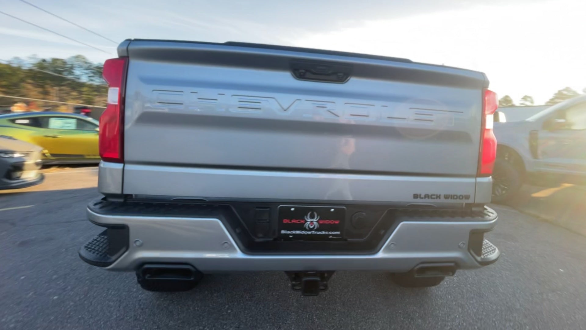 Vehicle Image 9