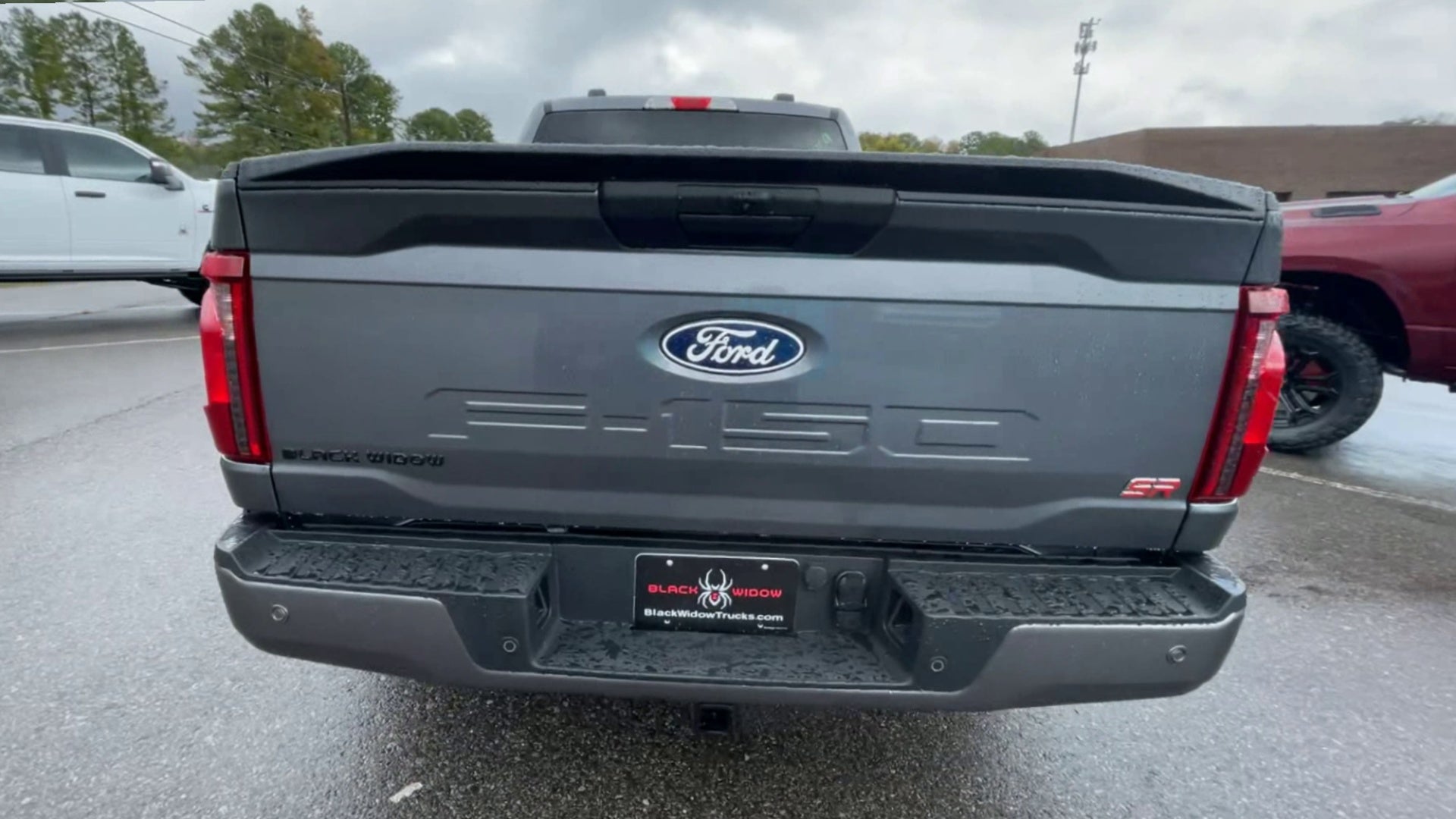 Vehicle Image 9
