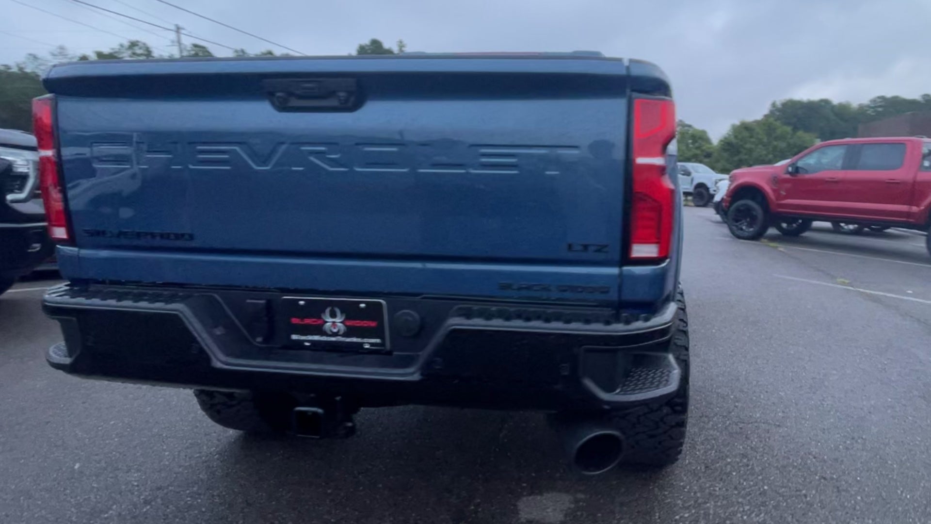 Vehicle Image 9