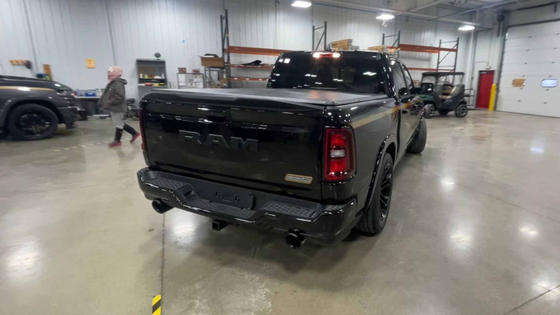 Vehicle Image 9