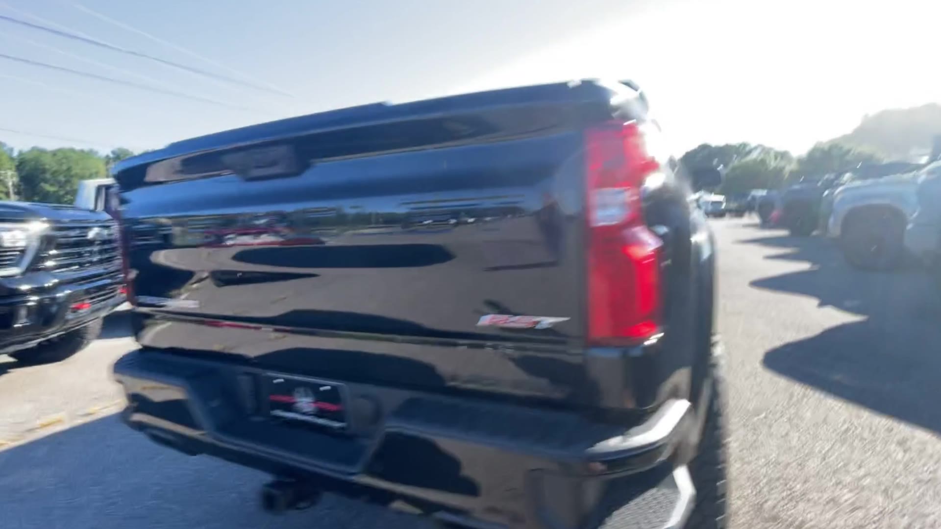 Vehicle Image 9