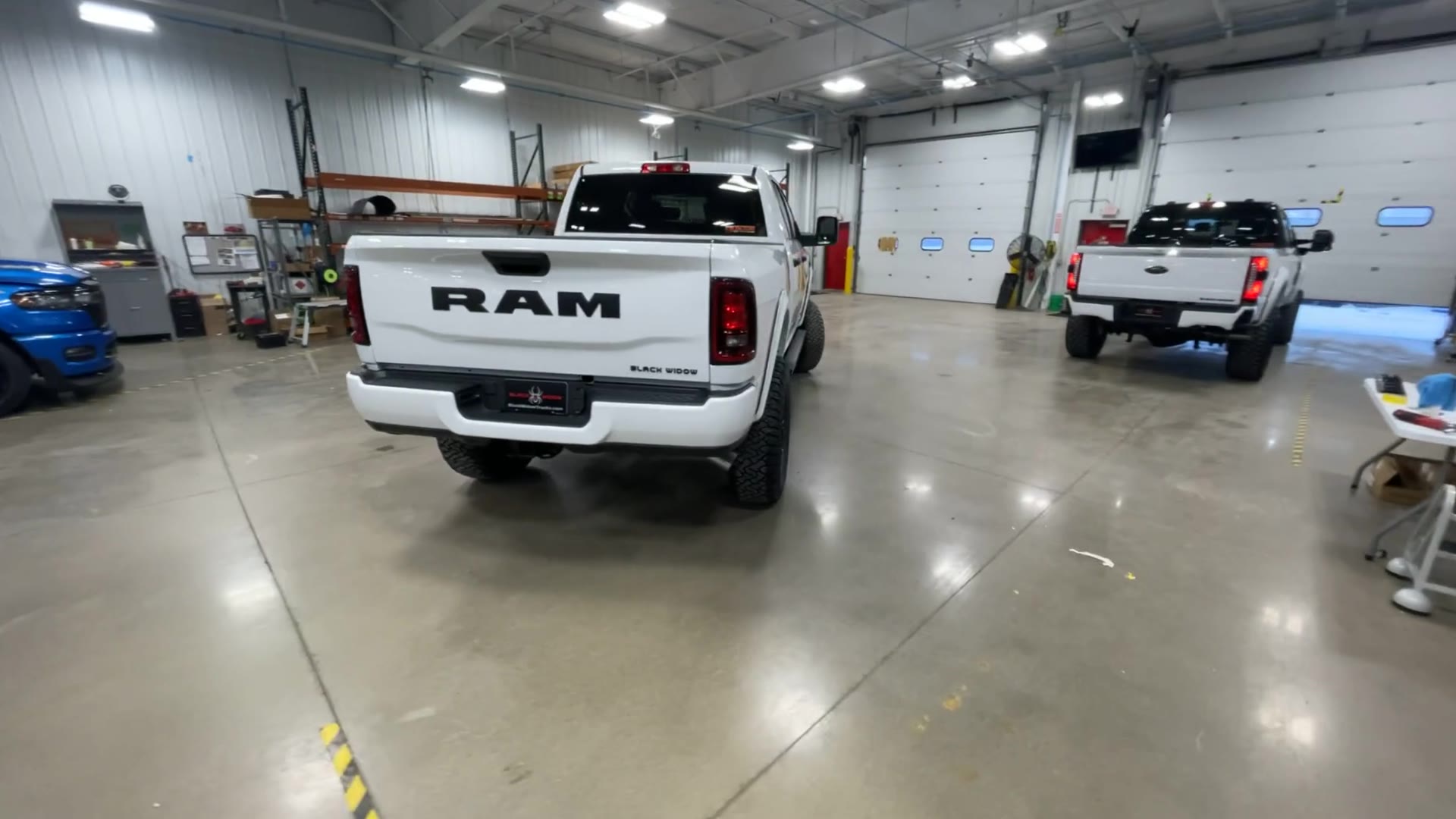 Vehicle Image 9