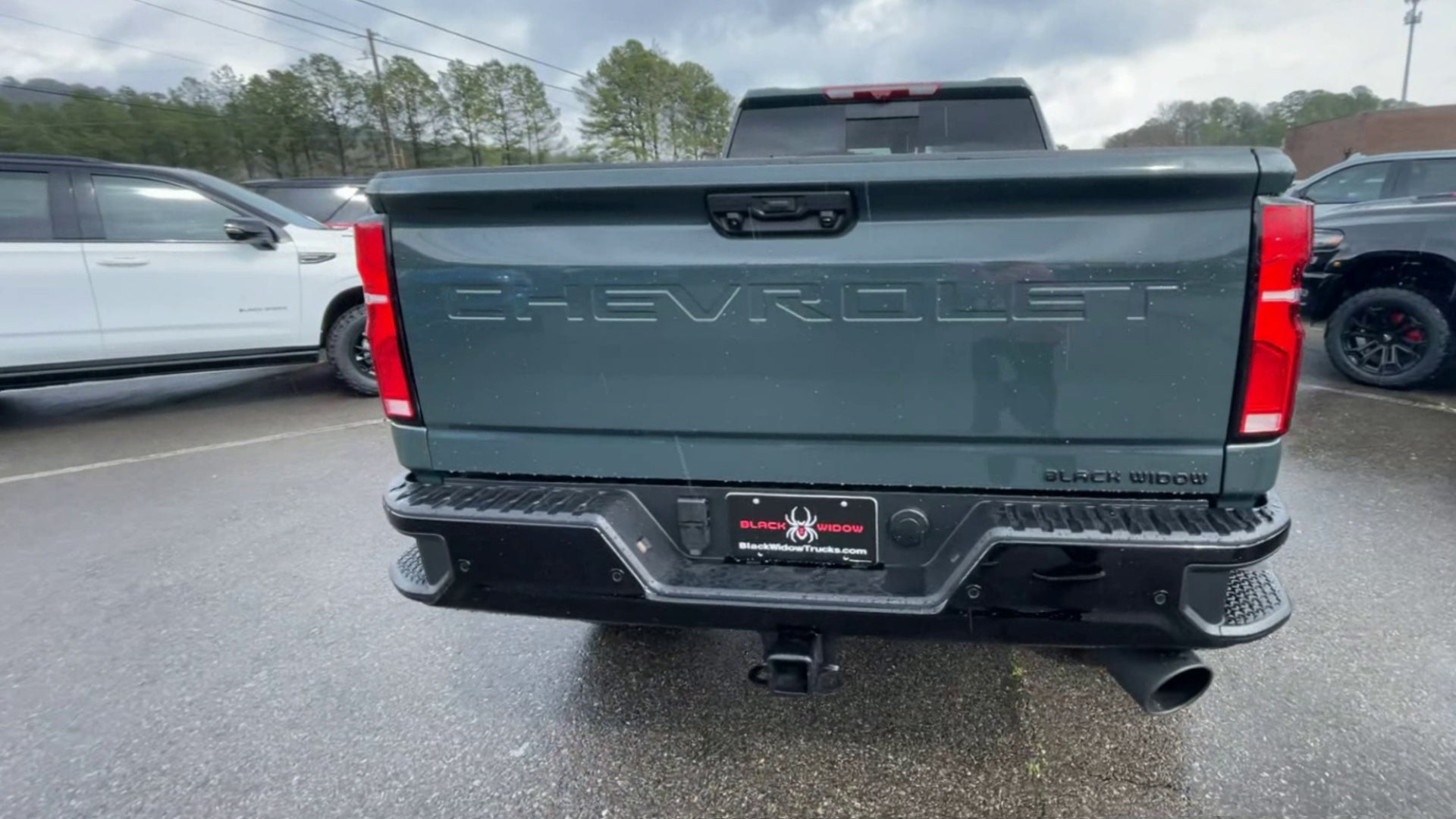 Vehicle Image 9