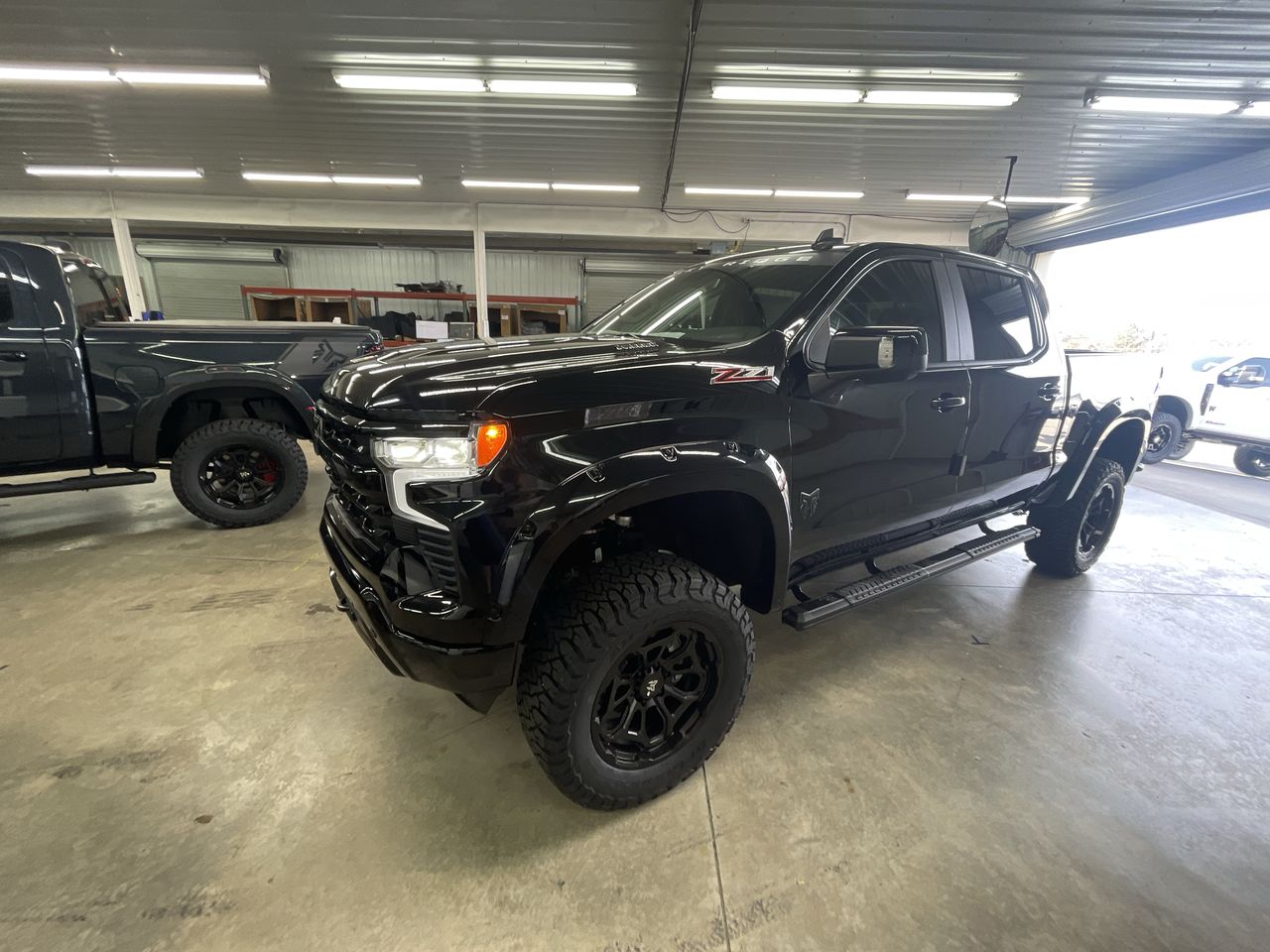 Vehicle Image 4