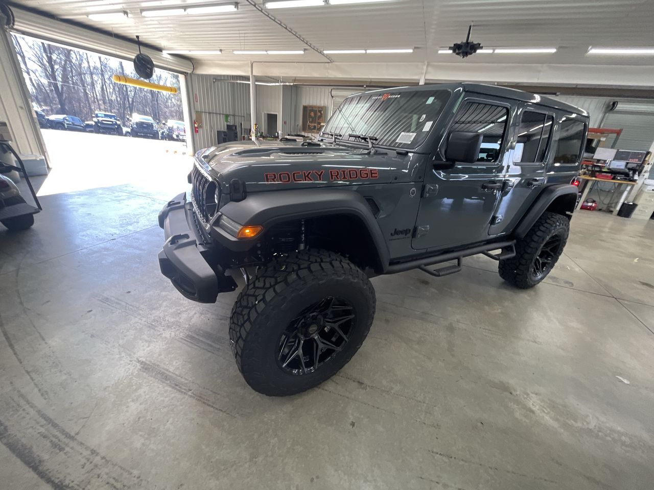 Vehicle Image 4