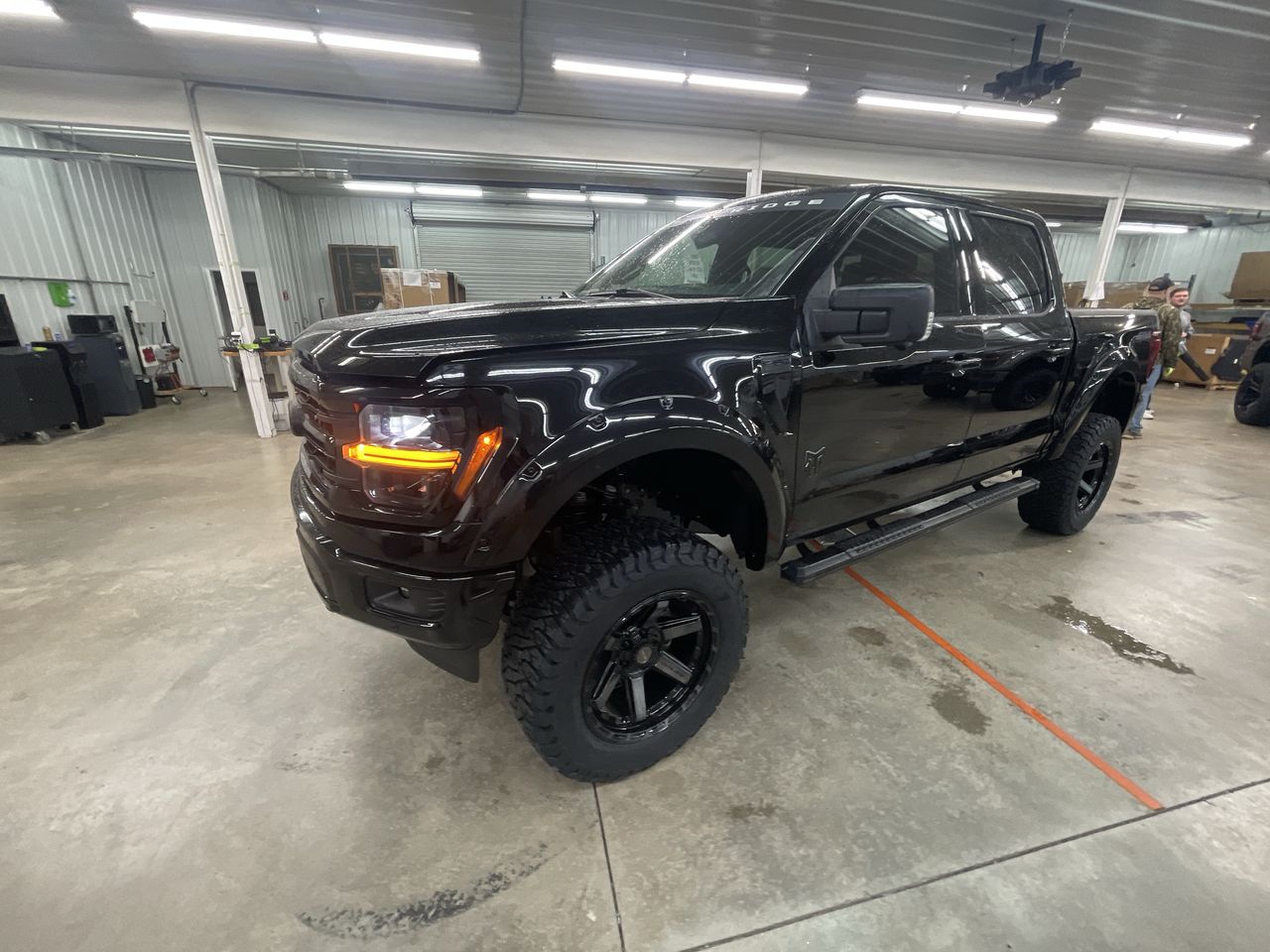 Vehicle Image 4