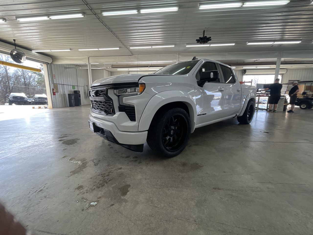 Vehicle Image 4