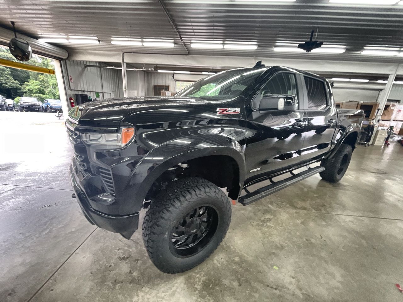 Vehicle Image 4