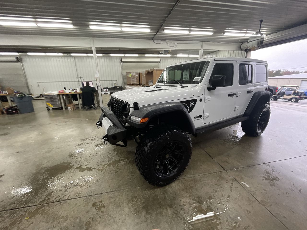 Vehicle Image 4