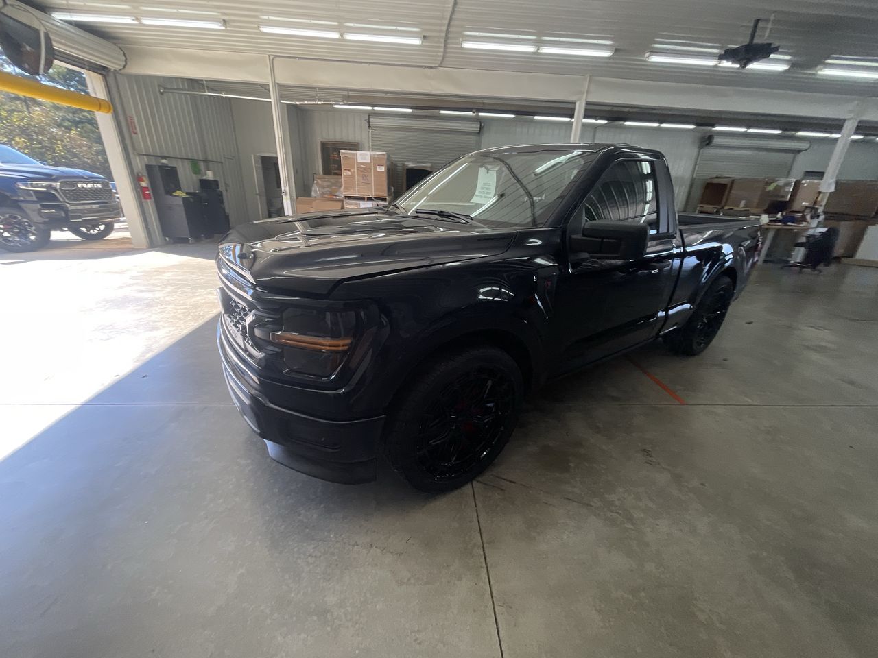 Vehicle Image 4