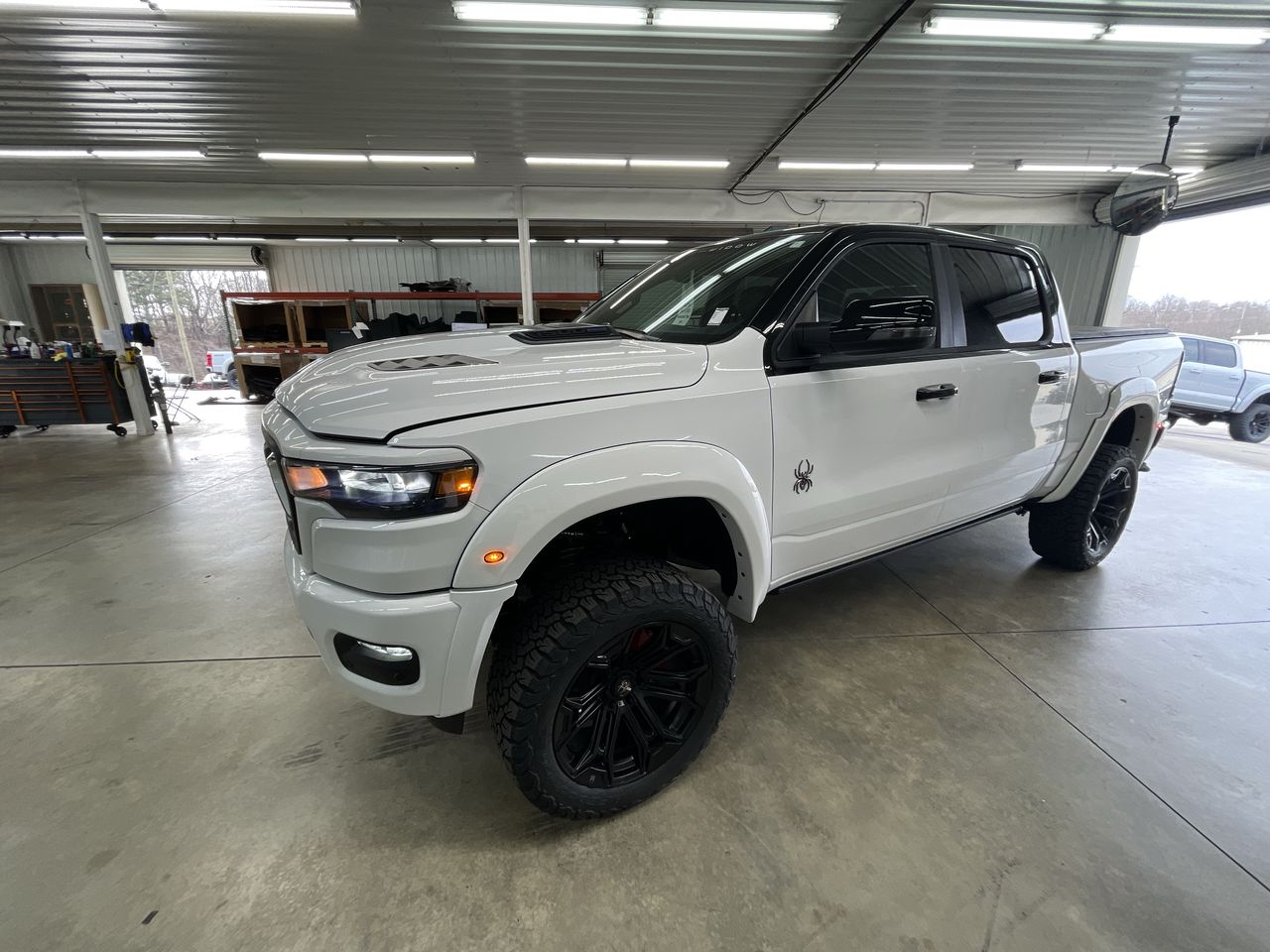 Vehicle Image 4