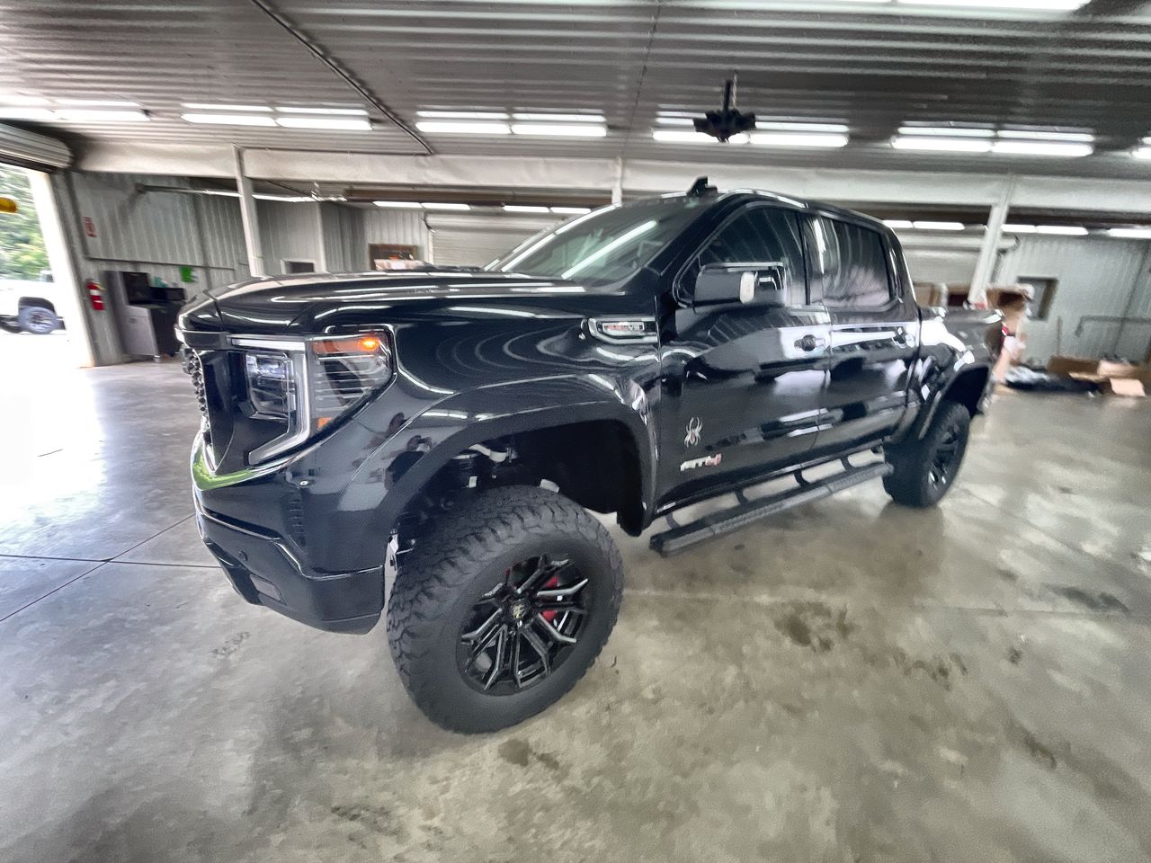 Vehicle Image 4
