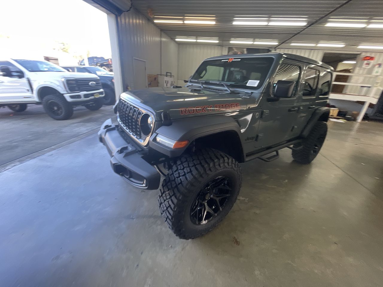 Vehicle Image 4