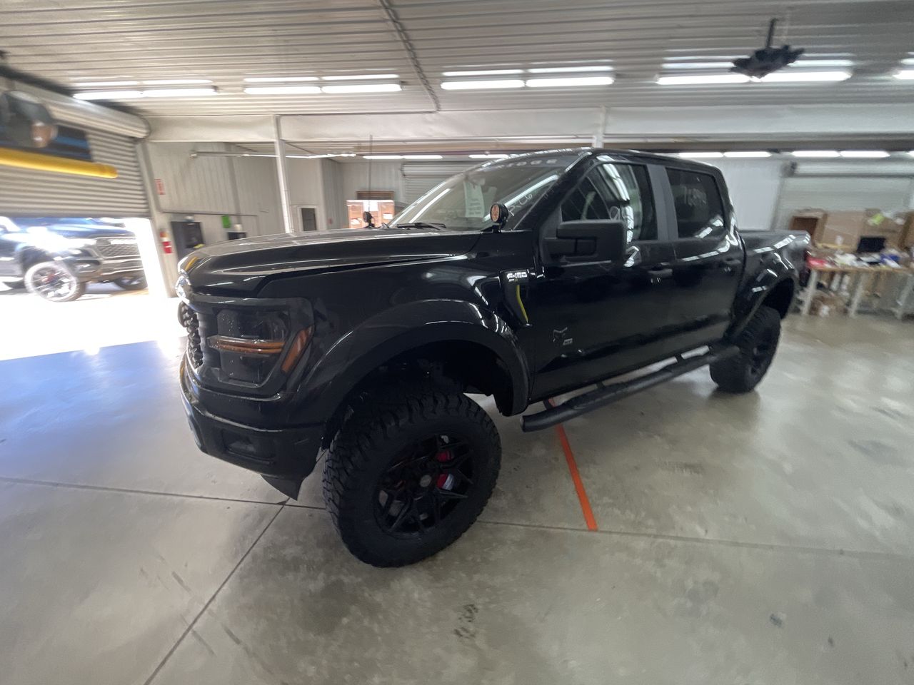 Vehicle Image 4