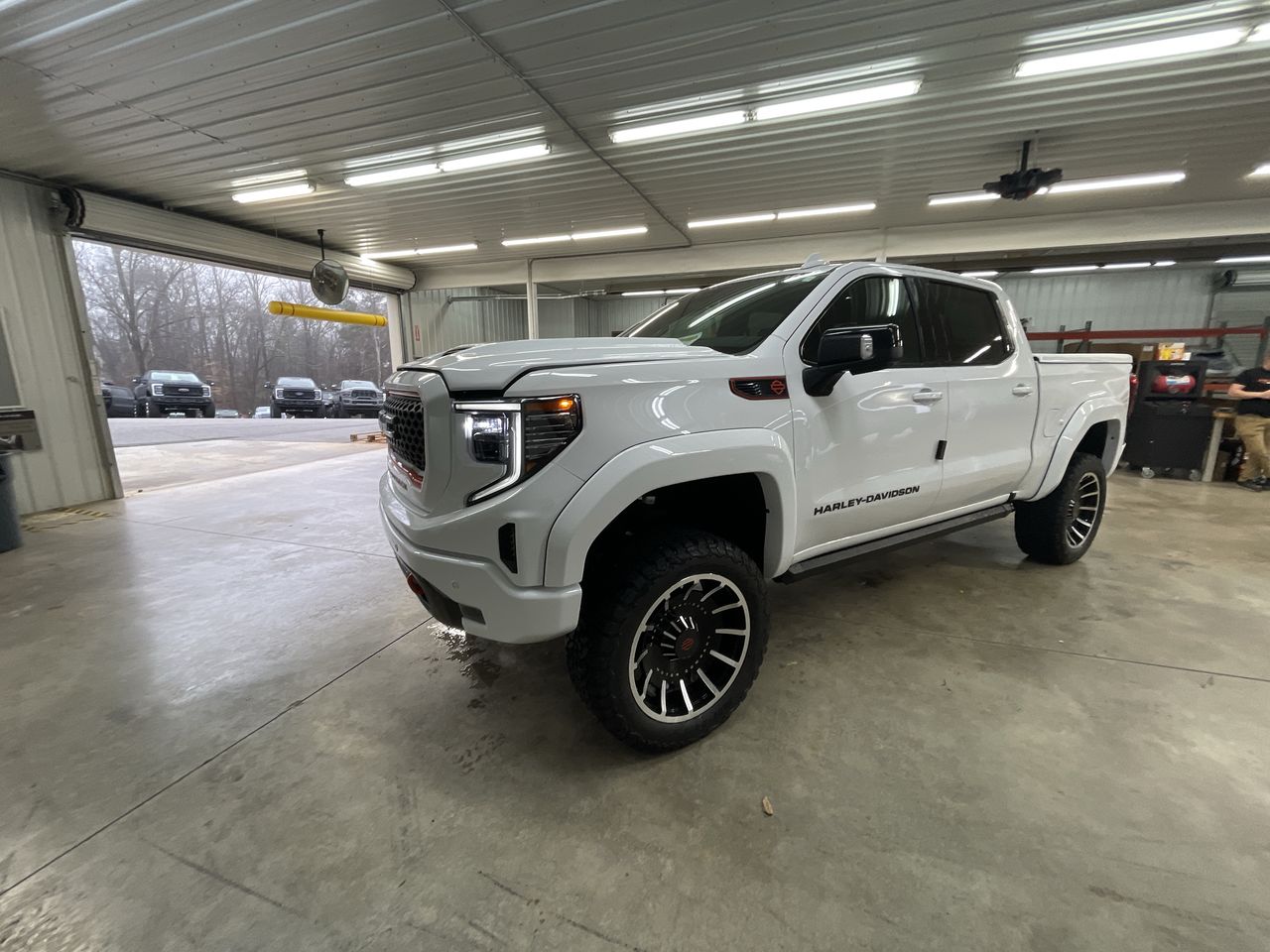 Vehicle Image 4