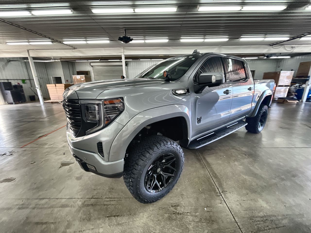 Vehicle Image 4