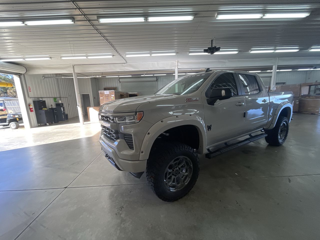 Vehicle Image 4