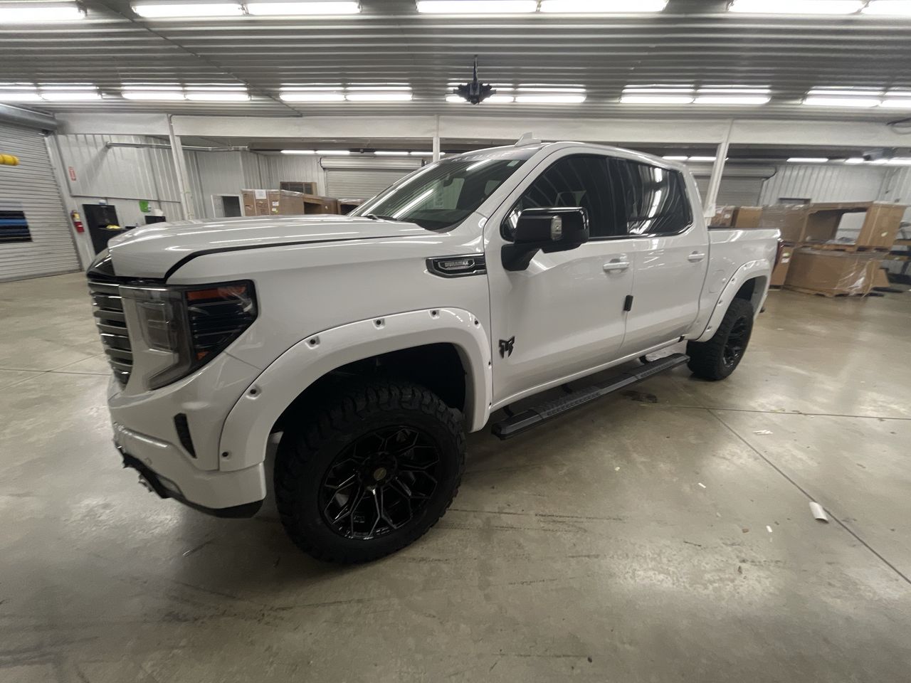 Vehicle Image 4