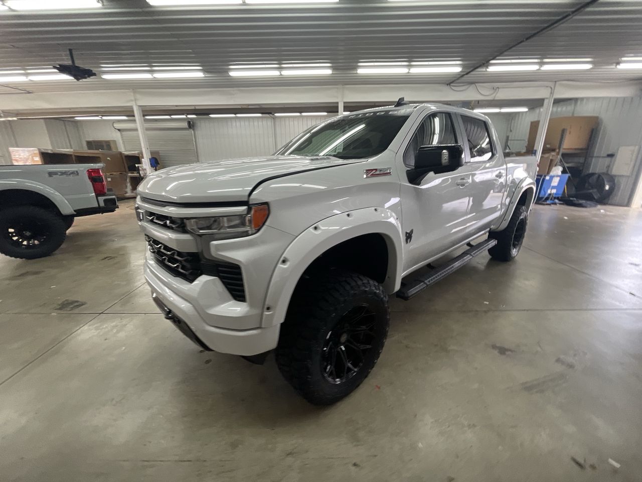 Vehicle Image 4