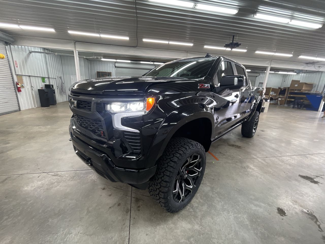 Vehicle Image 4