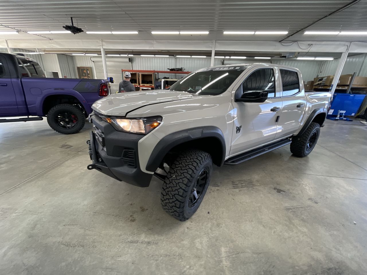 Vehicle Image 4