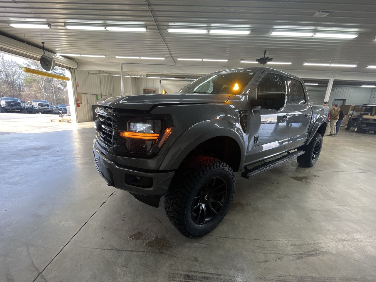 Vehicle Image 4