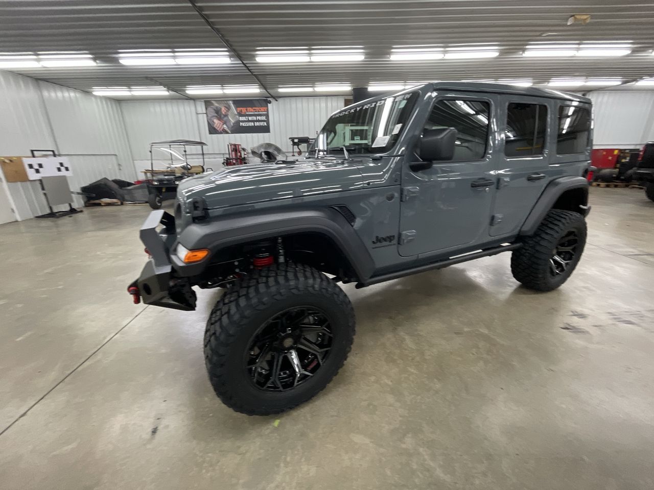 Vehicle Image 4