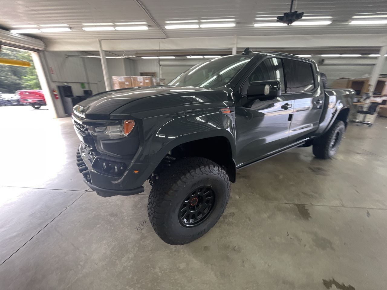 Vehicle Image 4