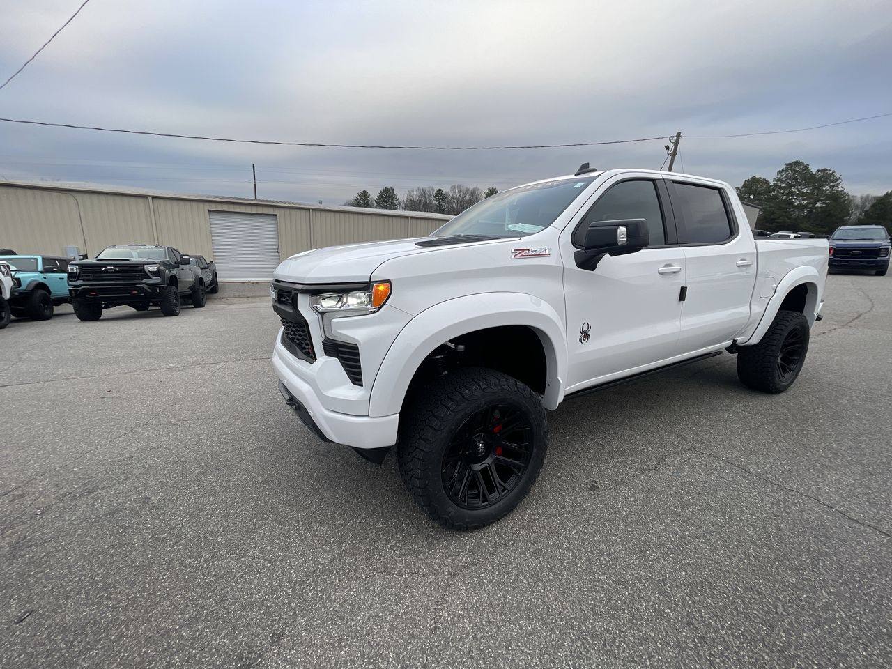 Vehicle Image 4