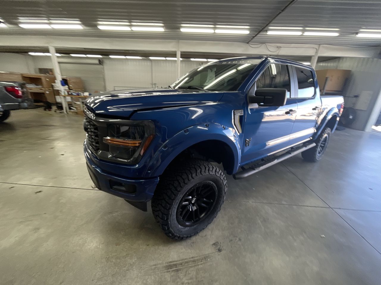 Vehicle Image 4