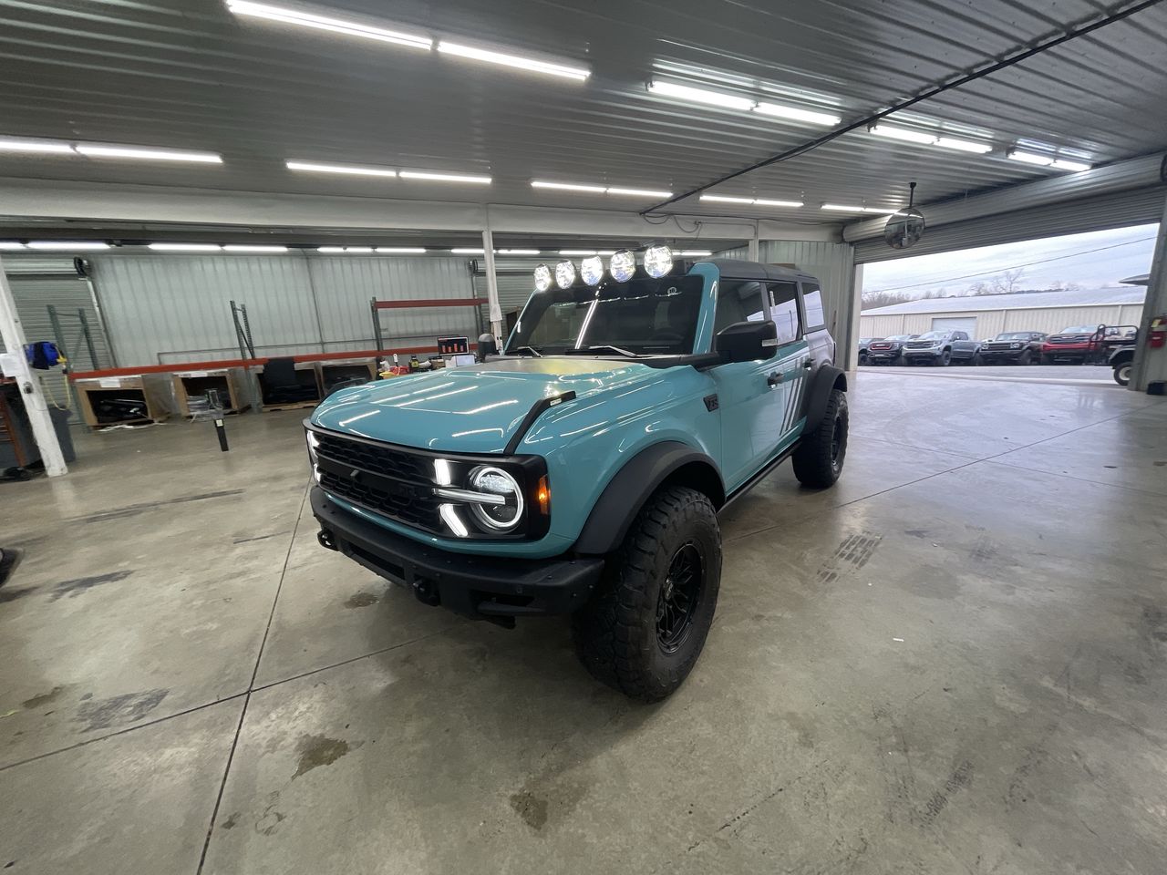 Vehicle Image 4