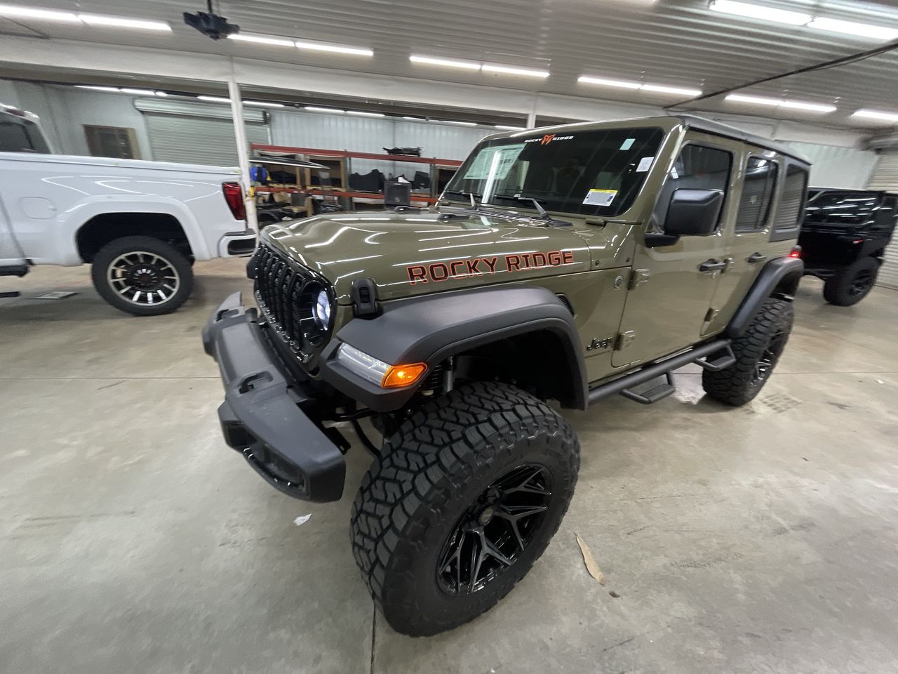 Vehicle Image 4