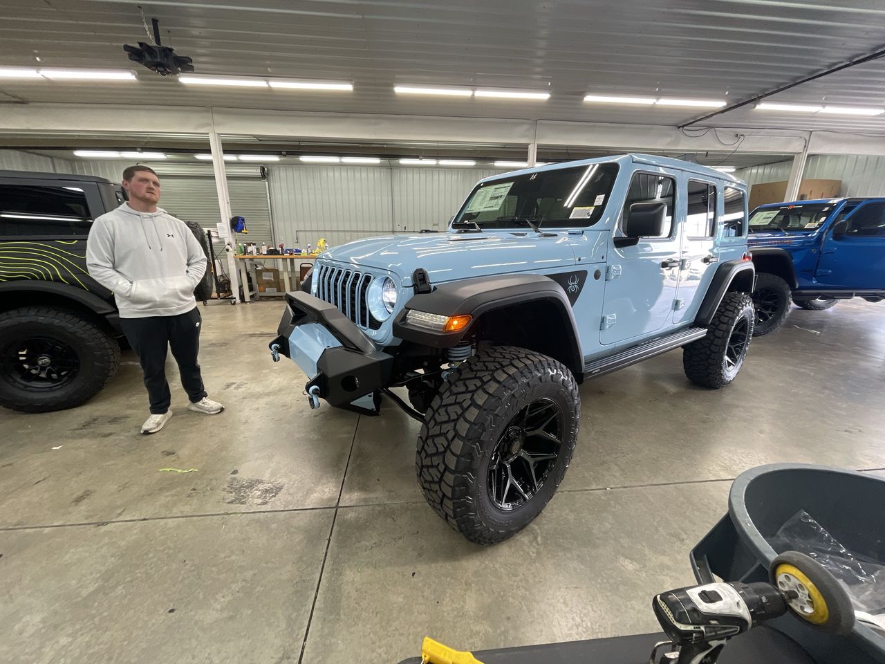 Vehicle Image 4