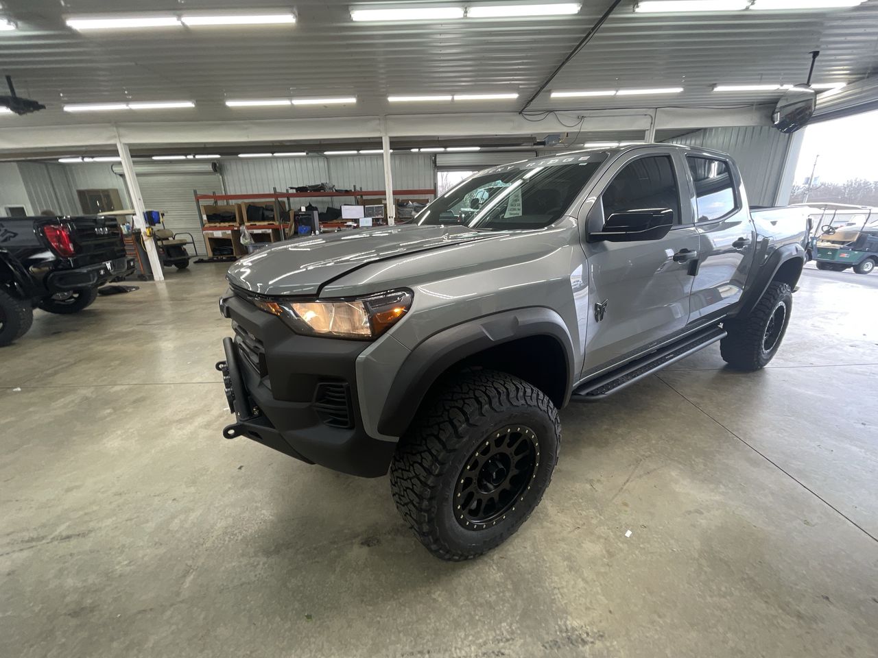 Vehicle Image 4