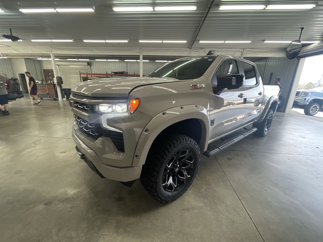 Vehicle Image 4