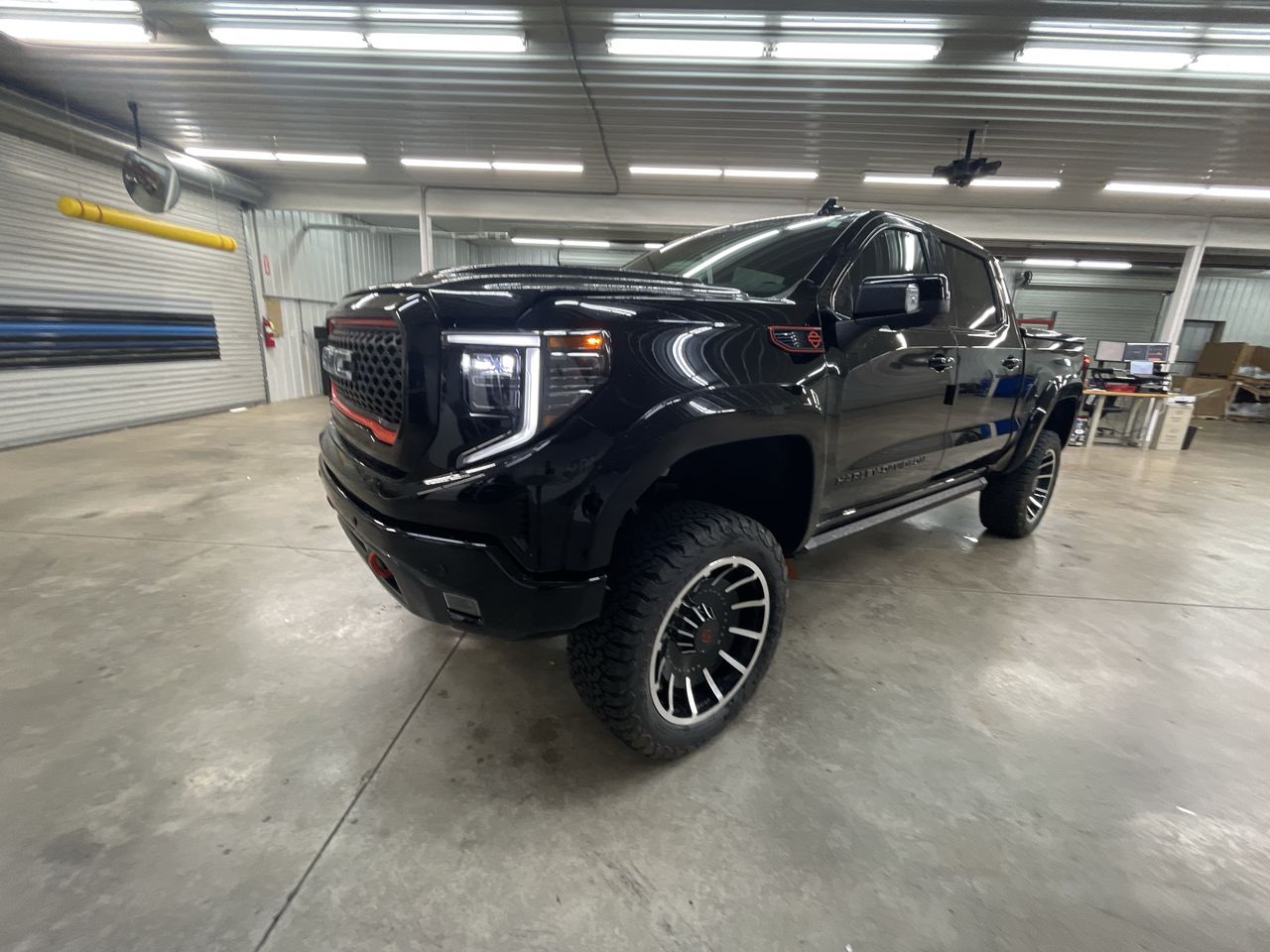 Vehicle Image 4