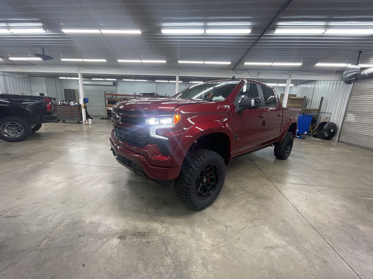Vehicle Image 4