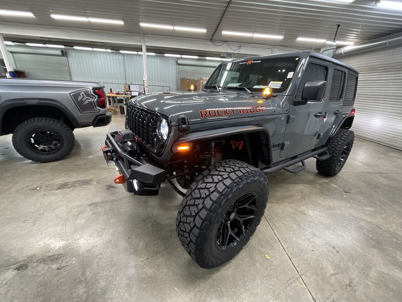 Vehicle Image 4