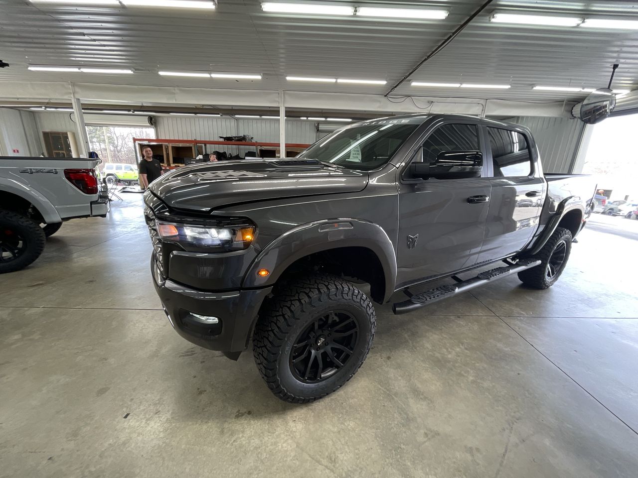 Vehicle Image 4