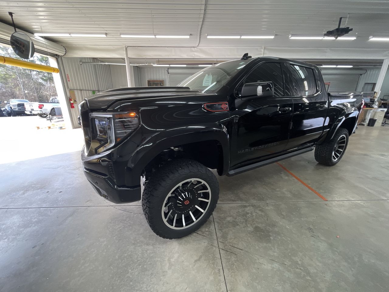Vehicle Image 4