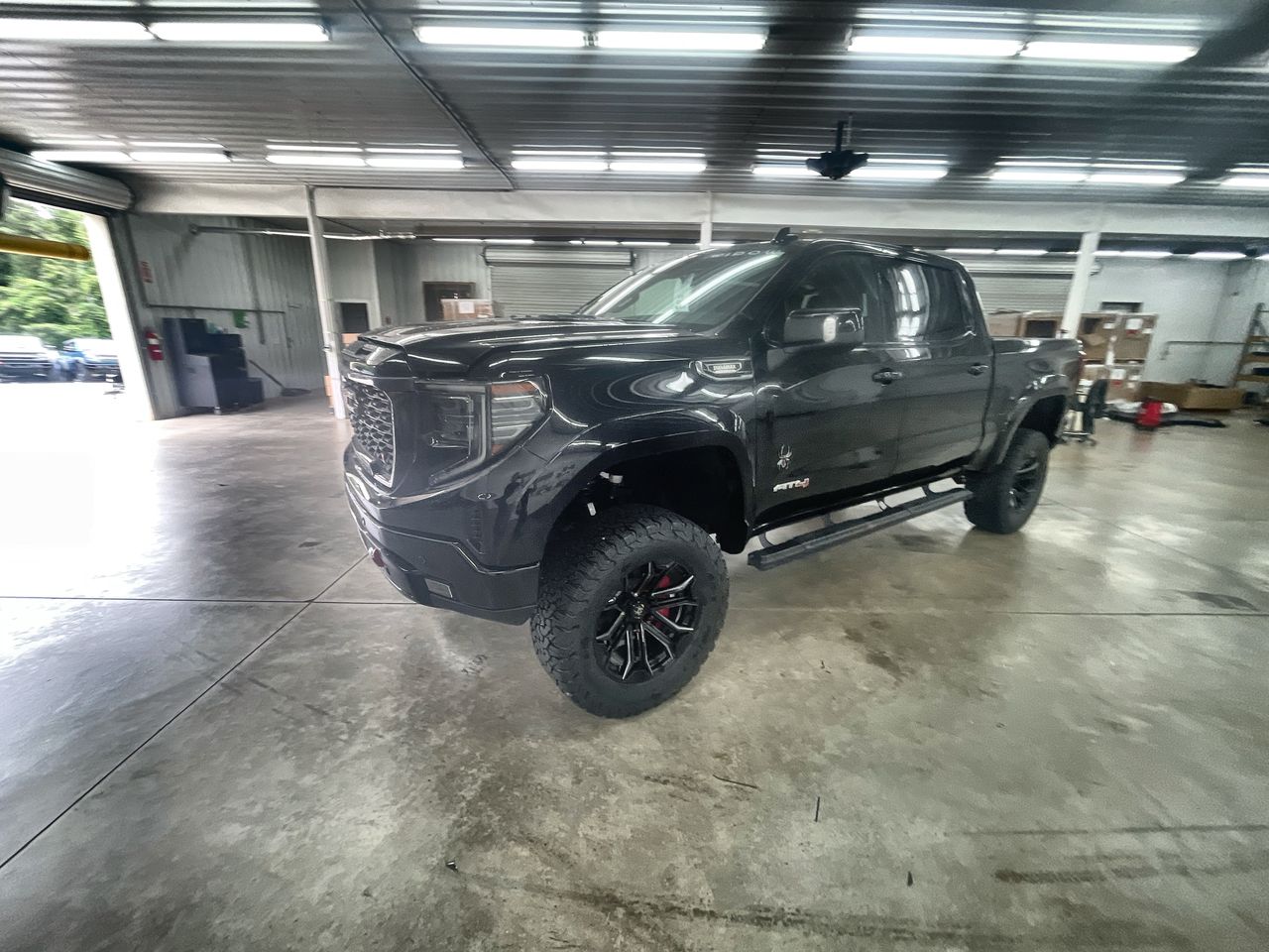 Vehicle Image 4