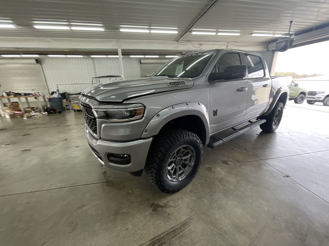 Vehicle Image 4